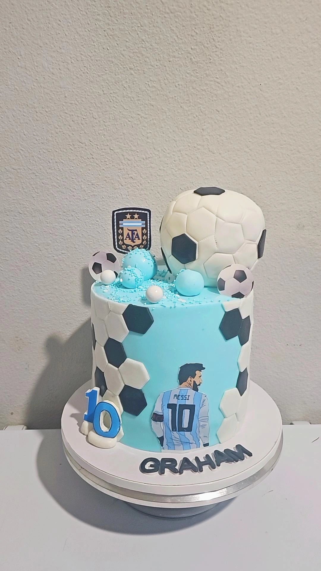 All kinds of custom-made cake designs